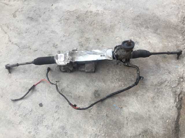 Volkswagen Golf5 2004-2009 Çıkma Yedek Direksiyon Kutusu